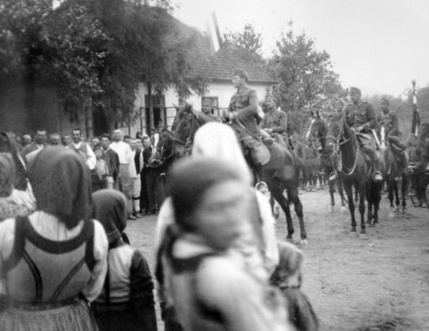 Magyar csapatok fogadása- Erdély, 1940 (Forrás: Fortepan)
